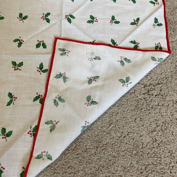 Set of 4 Vintage Holiday Napkins 16X16"  Holly Berry Printed Red Hem Stitch 1988 - Picture 4 of 6